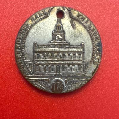 Sale Photo Thumbnail #63: INDEPENDENCE HALL PHILADELPHIA / 1776 // SILVER / ANNIVERSARY / FOUNDING OF / 13TH ST. STORE / JOHN WANAMAKER / 1876-1901.  Bronze, 21mm.