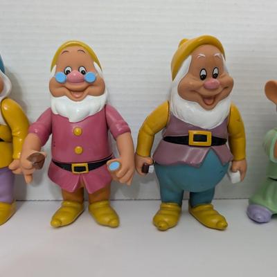Disney Snow White and the Seven Dwarfs Figure Set Complete 7 Dwarfs Collectible Toys