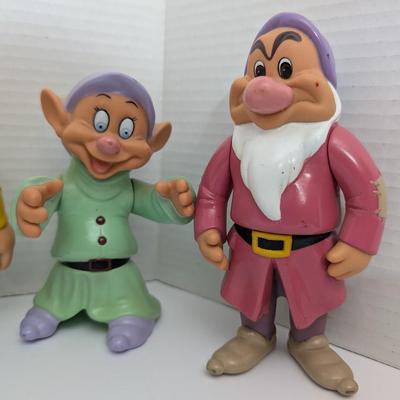 Disney Snow White and the Seven Dwarfs Figure Set Complete 7 Dwarfs Collectible Toys