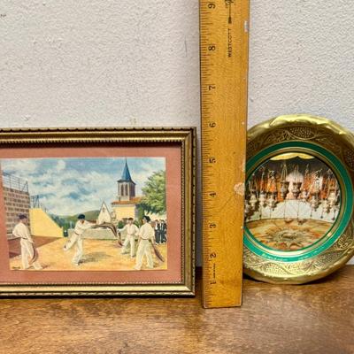 Sale Photo Thumbnail #256: In good vintage condition.