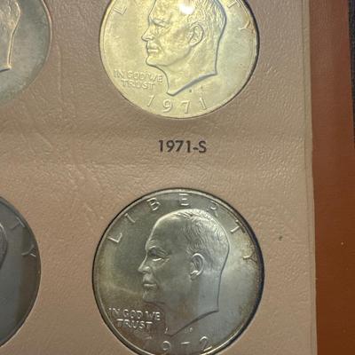 Sale Photo Thumbnail #76: All coins are 40% Silver 
21 coins in total. 
Denver, Philadelphia, and San Francisco minted. 

Collecting book has 21 open slots for further collecting.