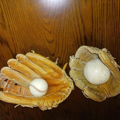2 BASEBALL MITTS, BASEBALL AND SOFTBALL