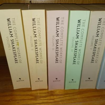 THE COMPLETE WORKS OF WILLIAM SHAKESPEARE