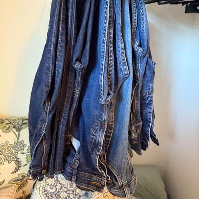 Sale Photo Thumbnail #131