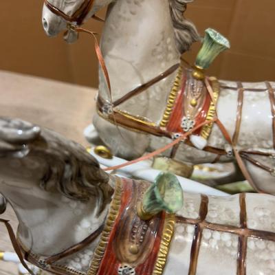Sale Photo Thumbnail #246: ANTIQUE Collectible. Unter Weiss Bach Maker VTB. falcon, horses, carriage. Good Condition. Impressive Ceramics. Collectible! 
