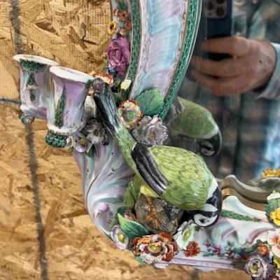 Sale Photo Thumbnail #291: WOW! Beautiful, Unique Antique Mirror.  Highly Collectible - Please provider moving assistance and secure transportation and or packing materials for moving.