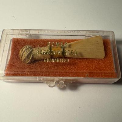 Sale Photo Thumbnail #752: Gower bassoon reed in its original packaging, described as "GUARANTEED".
About Gower bassoon reeds
Gower reeds were once popular and known for producing a warm, velvety tone.
Some sources describe them as factory reeds that are consistent and produce a fo
