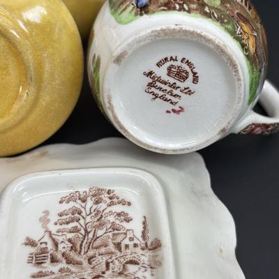 LOT 46: Vintage Utility Ware, Transferware & China: Buffalo China, Rego, Crooksville, W.R. Midwinter Ltd, Sebring Pottery