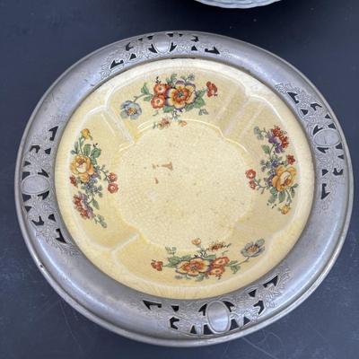 LOT 46: Vintage Utility Ware, Transferware & China: Buffalo China, Rego, Crooksville, W.R. Midwinter Ltd, Sebring Pottery