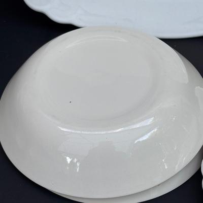 LOT 46: Vintage Utility Ware, Transferware & China: Buffalo China, Rego, Crooksville, W.R. Midwinter Ltd, Sebring Pottery