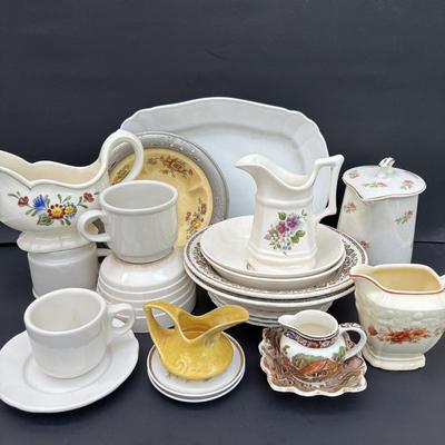 LOT 46: Vintage Utility Ware, Transferware & China: Buffalo China, Rego, Crooksville, W.R. Midwinter Ltd, Sebring Pottery