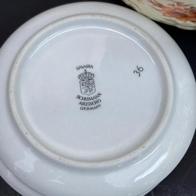 LOT 46: Vintage Utility Ware, Transferware & China: Buffalo China, Rego, Crooksville, W.R. Midwinter Ltd, Sebring Pottery