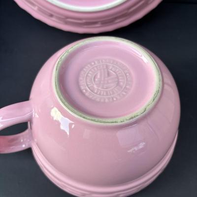 LOT 47: Longaberger Pink Pottery, Baskets, Soap Dish & Pamper Chef Stoneware Pie Dish