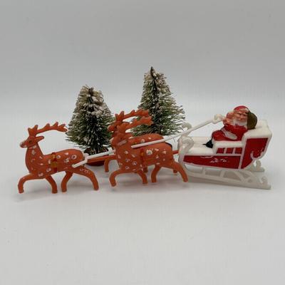 LOT 52: Vintage Christmas Decor