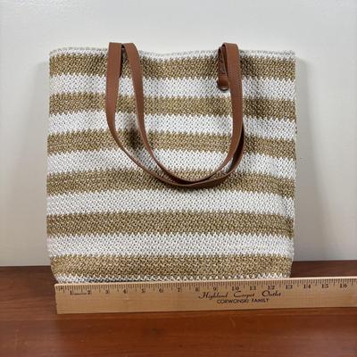 LOT 55: Thirty-One Jewel Crossbody Bag with Thirty-One Around Town Tote & Ruby Mini Bag in White Striped Straw