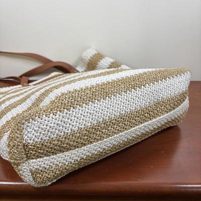 LOT 55: Thirty-One Jewel Crossbody Bag with Thirty-One Around Town Tote & Ruby Mini Bag in White Striped Straw