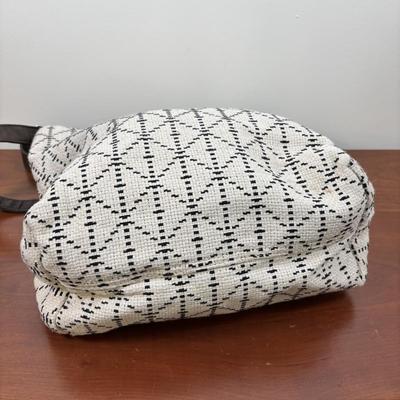 LOT 55: Thirty-One Jewel Crossbody Bag with Thirty-One Around Town Tote & Ruby Mini Bag in White Striped Straw