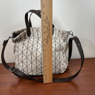 LOT 55: Thirty-One Jewel Crossbody Bag with Thirty-One Around Town Tote & Ruby Mini Bag in White Striped Straw