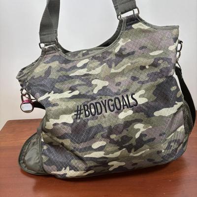 LOT 56: Thirty-One Camouflage #BODYGOALS Tote Bag