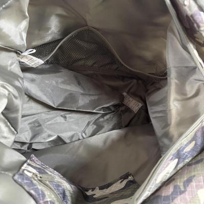 LOT 56: Thirty-One Camouflage #BODYGOALS Tote Bag