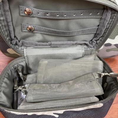 LOT 56: Thirty-One Camouflage #BODYGOALS Tote Bag