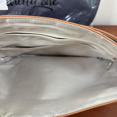 LOT 57: Thirty-One Studio Classic Body Handbag Collection