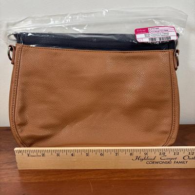 LOT 57: Thirty-One Studio Classic Body Handbag Collection