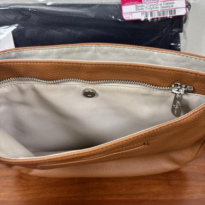 LOT 57: Thirty-One Studio Classic Body Handbag Collection