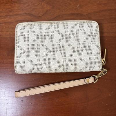 LOT 61: Michael Kors Jet Set Travel Medium Logo Crossbody Bag & Jet Set Continental Wallet in Vanilla Signature Print