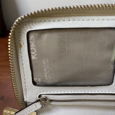 LOT 61: Michael Kors Jet Set Travel Medium Logo Crossbody Bag & Jet Set Continental Wallet in Vanilla Signature Print