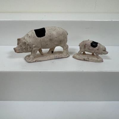 LOT 63: Miniature Cast Metal Animals