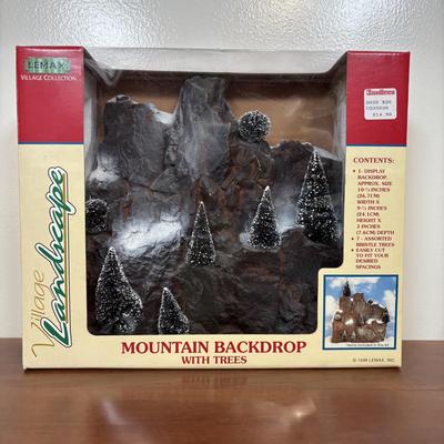 LOT 69: Lemax Village Landscapes & Vail Ski House