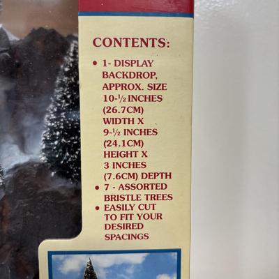 LOT 69: Lemax Village Landscapes & Vail Ski House