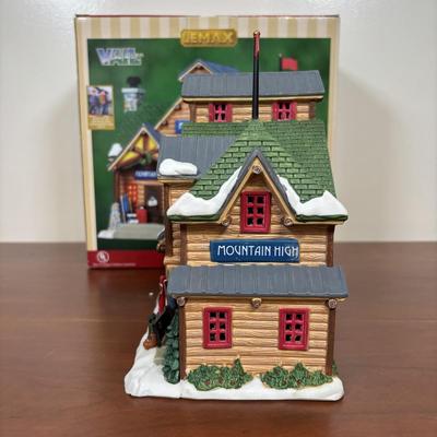 LOT 69: Lemax Village Landscapes & Vail Ski House