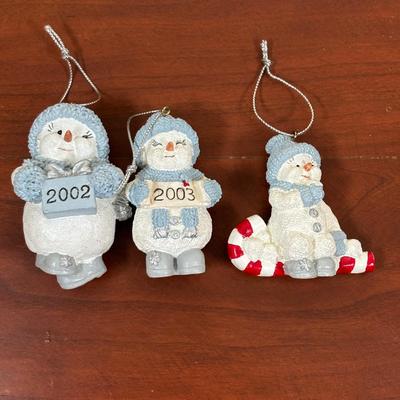 LOT 76: Encore Snow Buddies