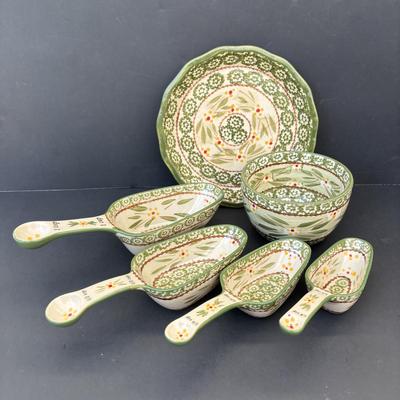 LOT 81: Temptations Old World Green Ovenware Dishes