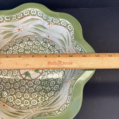 LOT 81: Temptations Old World Green Ovenware Dishes