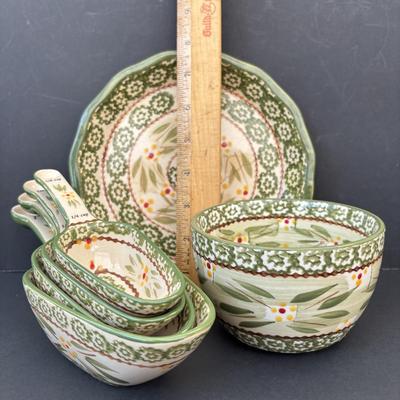 LOT 81: Temptations Old World Green Ovenware Dishes