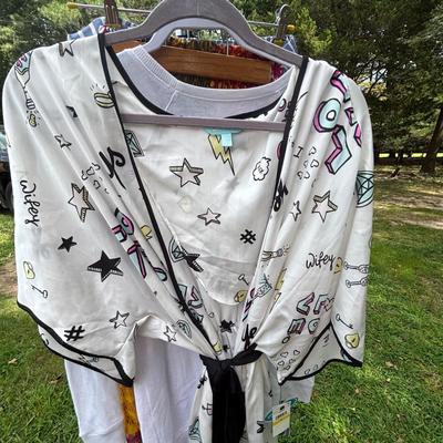 LOT 86: Ladies Clothing: Styles & Sizes Vary