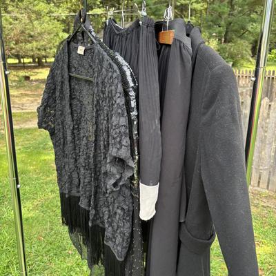 LOT 88: Ladies Clothing: Styles & Sizes Vary