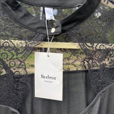 LOT 88: Ladies Clothing: Styles & Sizes Vary