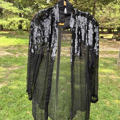 LOT 89: Ladies Clothing: Styles & Sizes Vary
