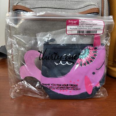LOT 91: Thirty-One Sling Bag Cooler, Backpack Cooler & Animal Shaped Snack Bags