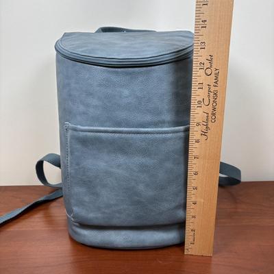 LOT 92: Thirty-One Cooler Backpack, Half-Moon Pebble Crossbody Purse & Jewell Rubie Terazzo Pebble Crossbody