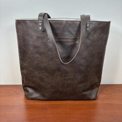 LOT 98: Thirty-One Arrow Monogrammed Tote Bag, Backpack & Clutch