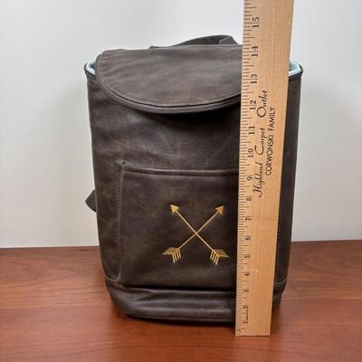 LOT 98: Thirty-One Arrow Monogrammed Tote Bag, Backpack & Clutch