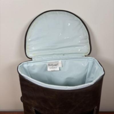 LOT 98: Thirty-One Arrow Monogrammed Tote Bag, Backpack & Clutch