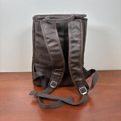 LOT 98: Thirty-One Arrow Monogrammed Tote Bag, Backpack & Clutch