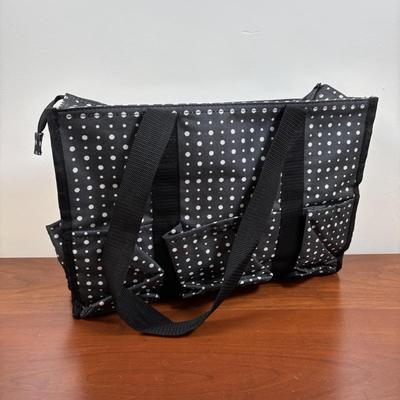 LOT 100: Thirty-One Double Duty Caddies & Tote Bag