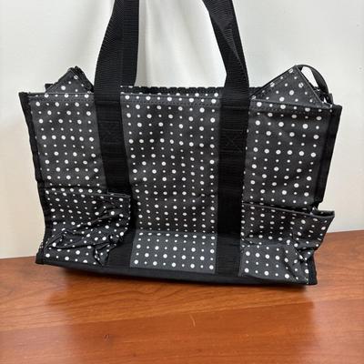 LOT 100: Thirty-One Double Duty Caddies & Tote Bag